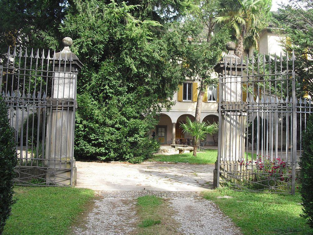B&B La Patirana Zandobbio ภายนอก รูปภาพ